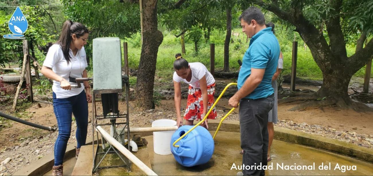 Segunda entrega de 25 transportadores de agua, beneficiando a 25 familias nicaragüenses.